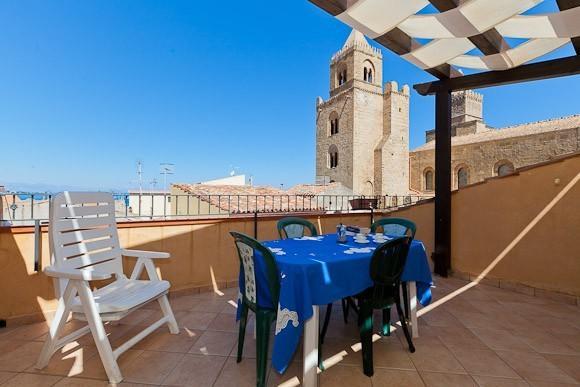 Terrazza Delle Mura 체팔루 객실 사진